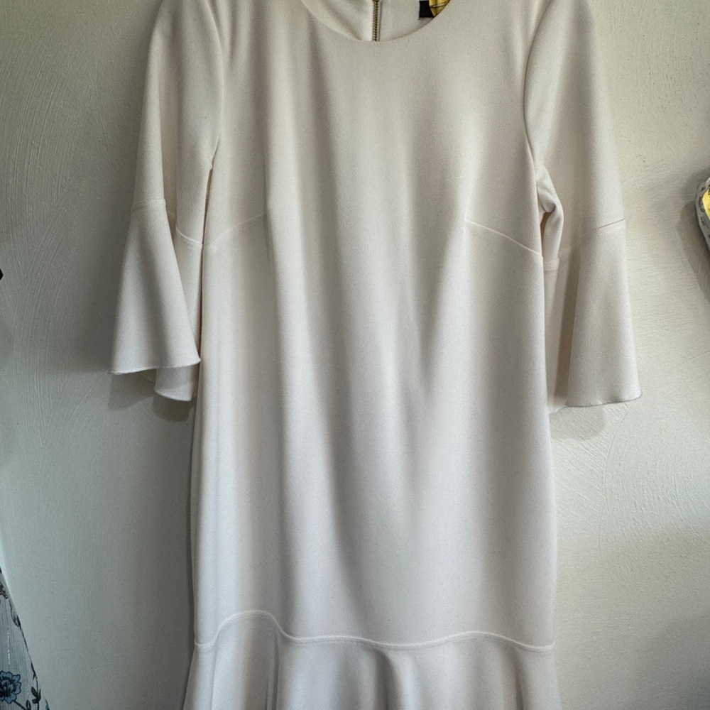 Elegant Women's White Flounce-Sleeve Dress